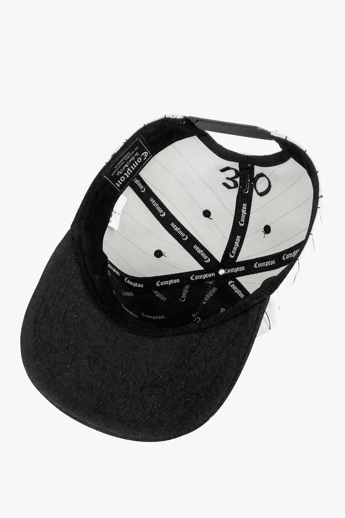 Boné Compton Aba Reta Snapback Logo Pinstripe Cinza - COMPTON
