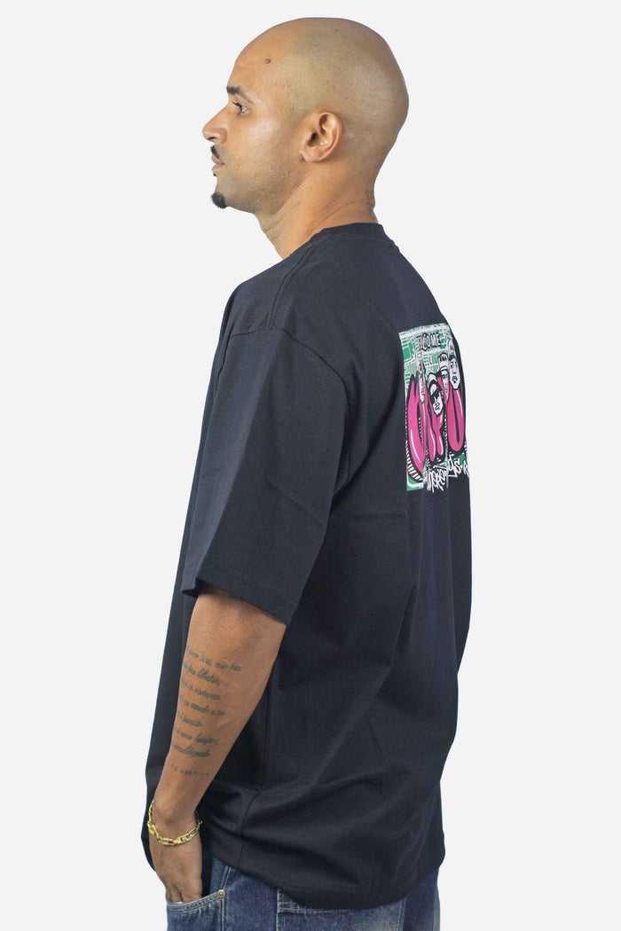 Camiseta Compton Oversized Welcome Preta - COMPTON