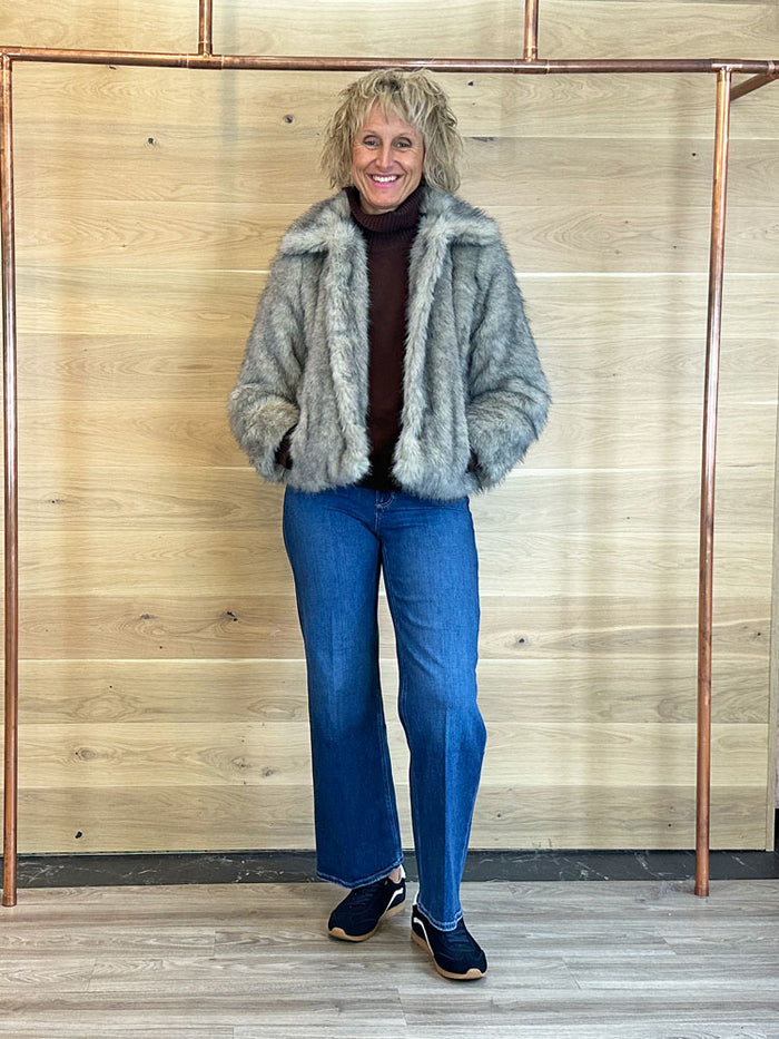 Paige Anessa 31" Wide Leg Jean Dresden