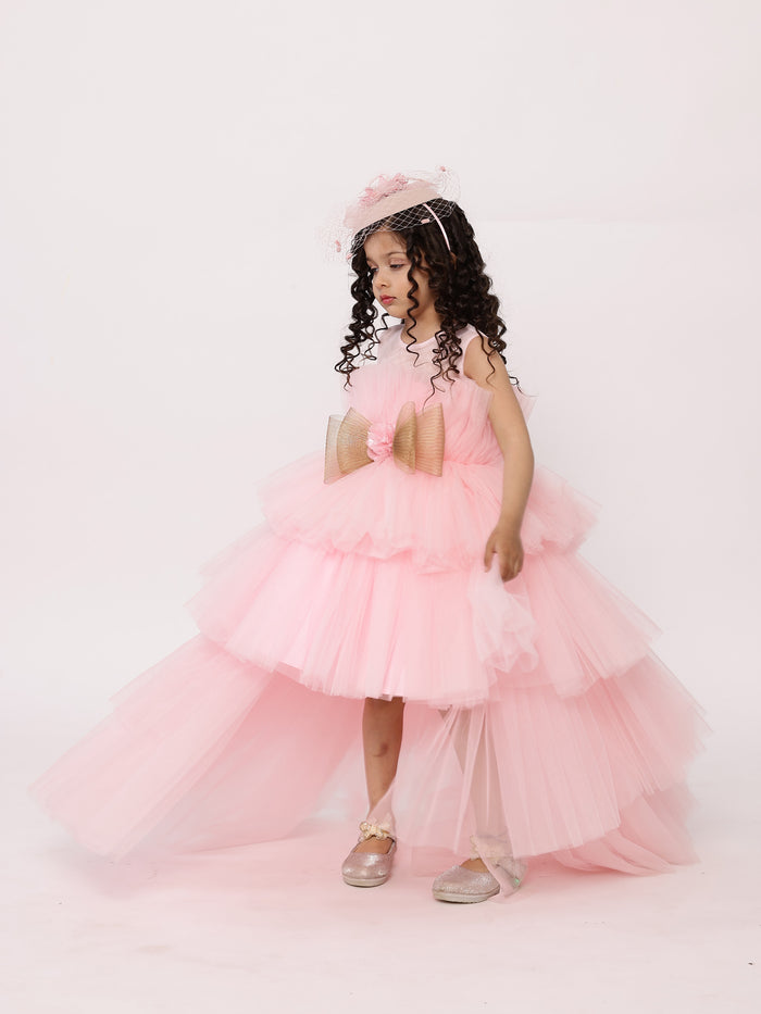 Sale Arha Pink High- Low Gown With Hair Accessory