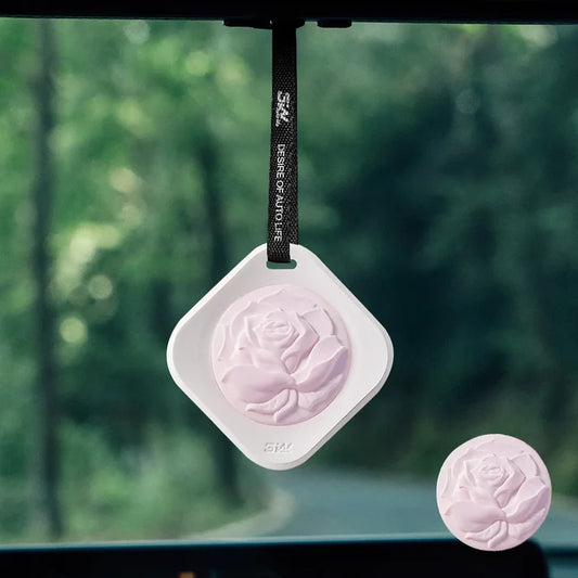 3W Hanging Car Air Freshener Diffuser  with Natural Essential Oils Silicone-protected edges Magnetic closure for easy attachment and removal Long-lasting fragrance