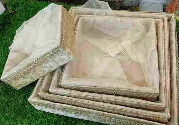5-set gold square jari lace baskets - full nested set