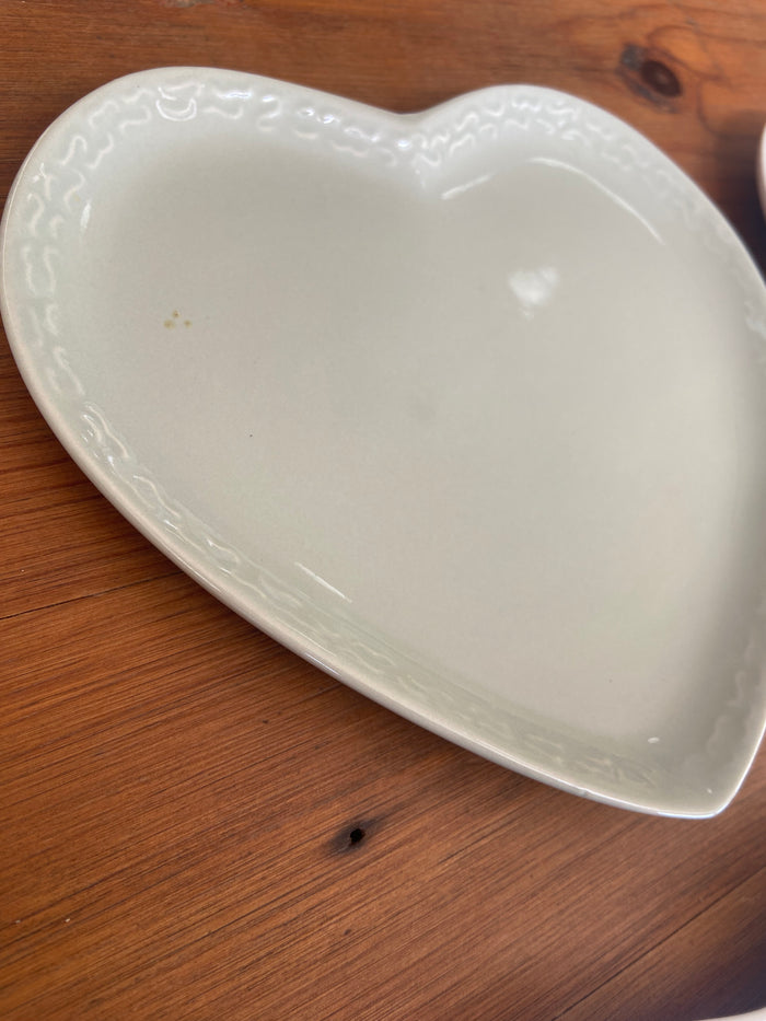 Vintage Heart Saucer Plates Set/4 Green & White - Deer Creek Mercantile