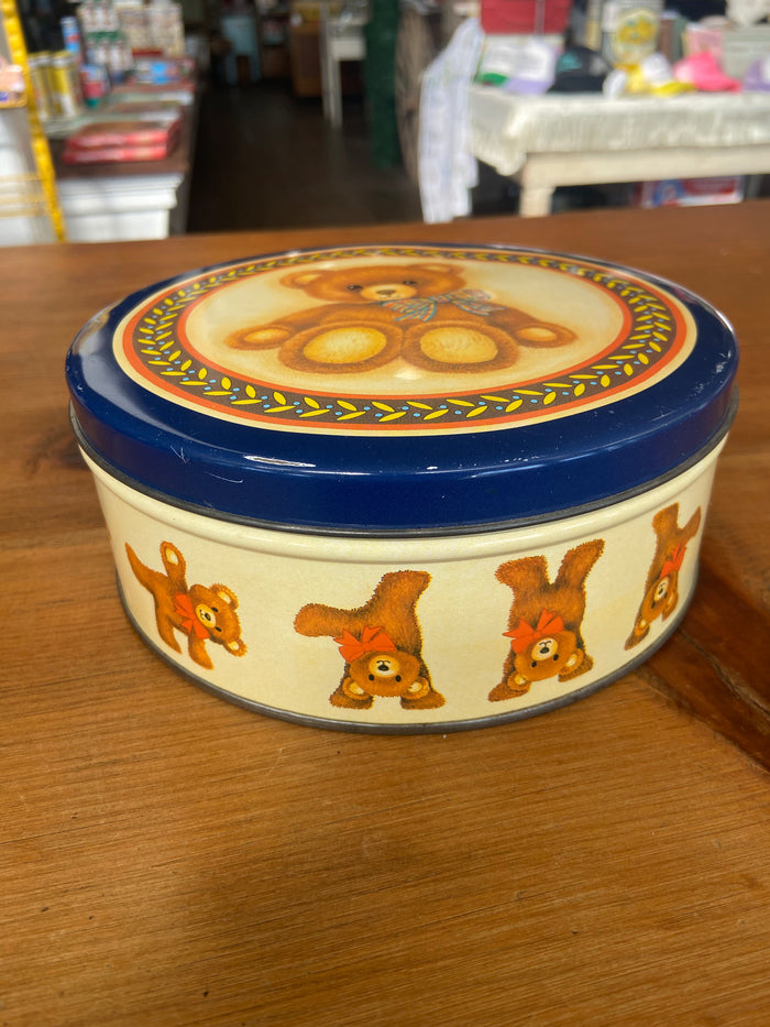 Vintage Bear Tin - Deer Creek Mercantile