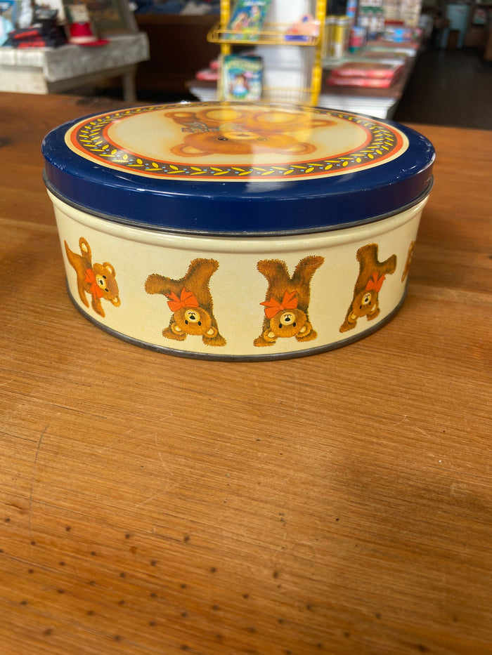 Vintage Bear Tin - Deer Creek Mercantile