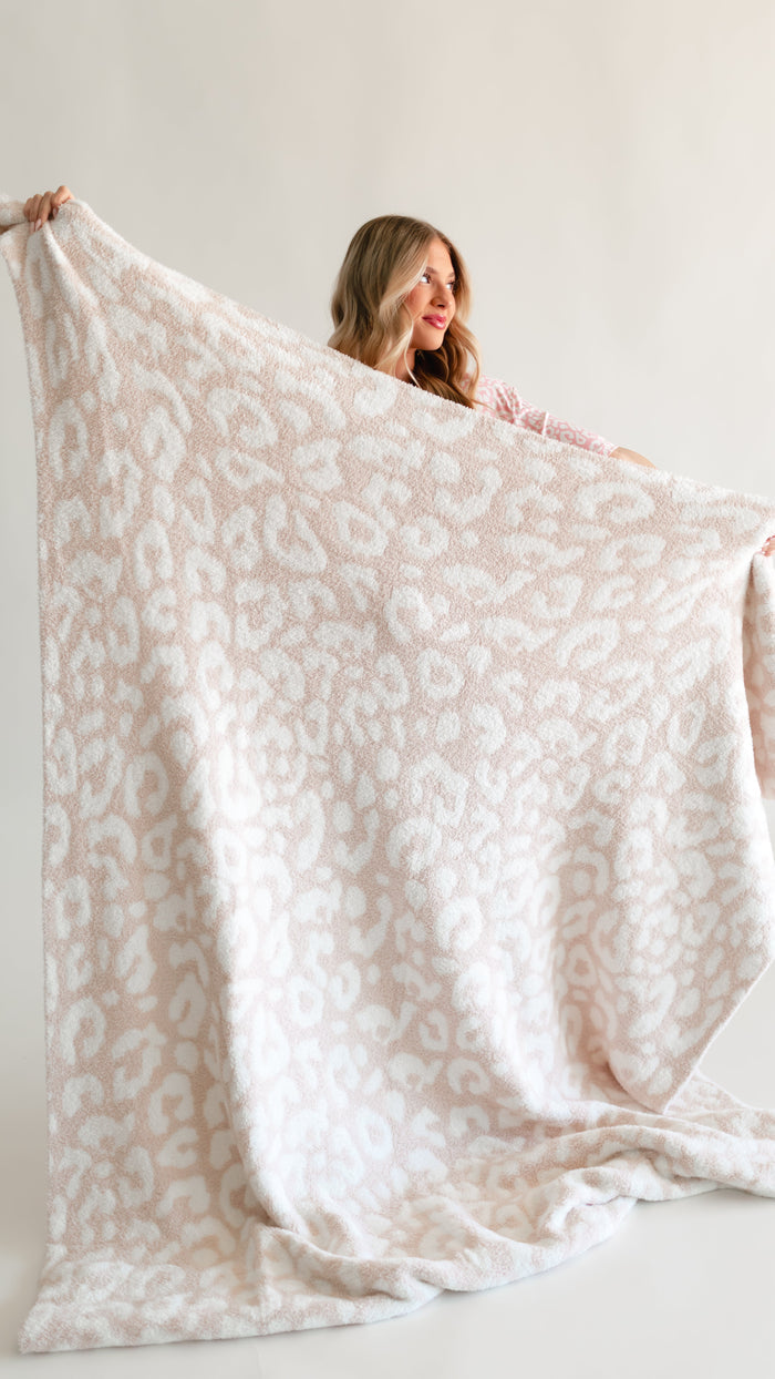 Adult Plush Throw Blanket in Pink Leopard