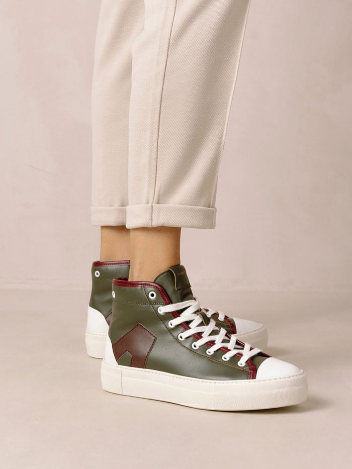 Alohas Tb.35 Hi-Top Trainers Mountain