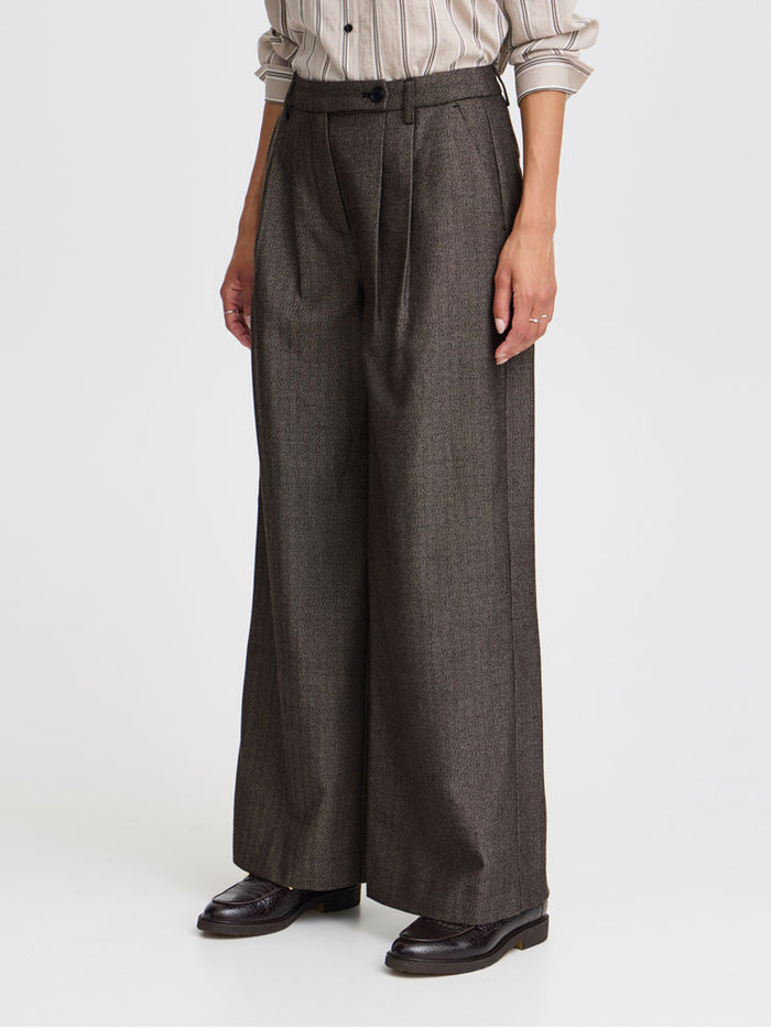 B Young ByDaiko Trousers Black Mix