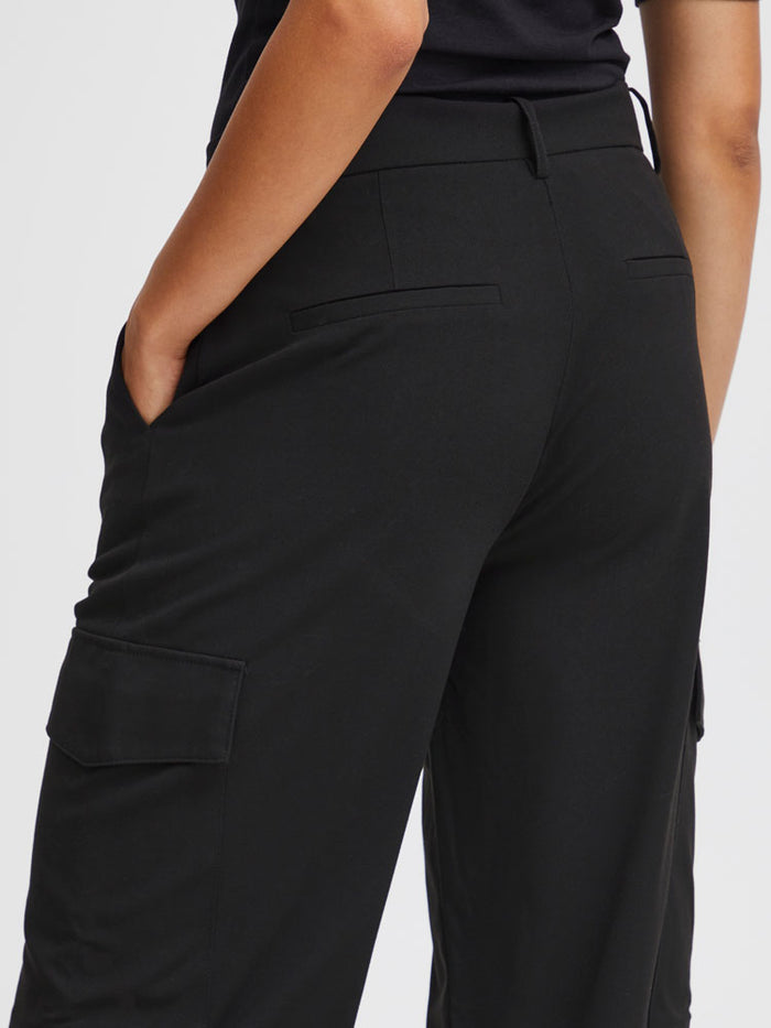 B Young ByDanta Cargo Trousers Black