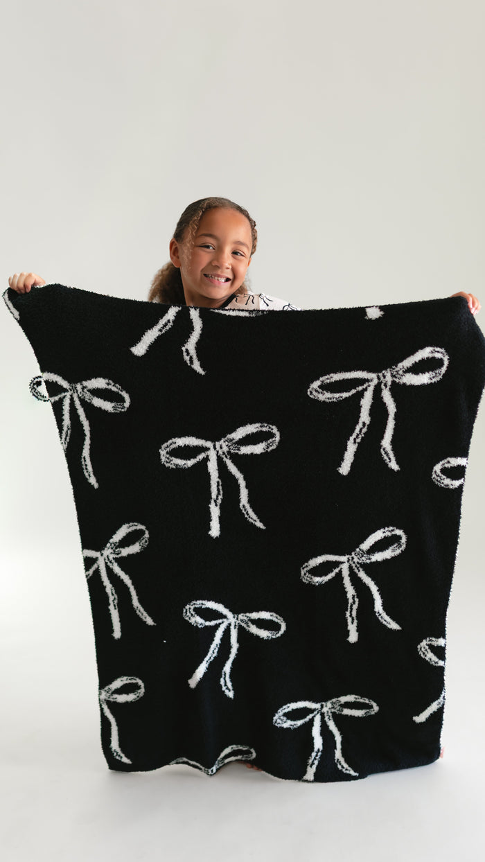 Baby Plush Throw Blanket in Black and white bows