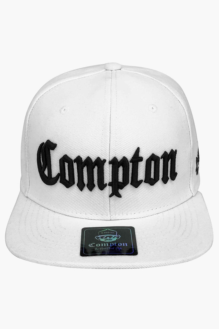 Boné Compton Aba Reta Snapback Classic Branco - COMPTON
