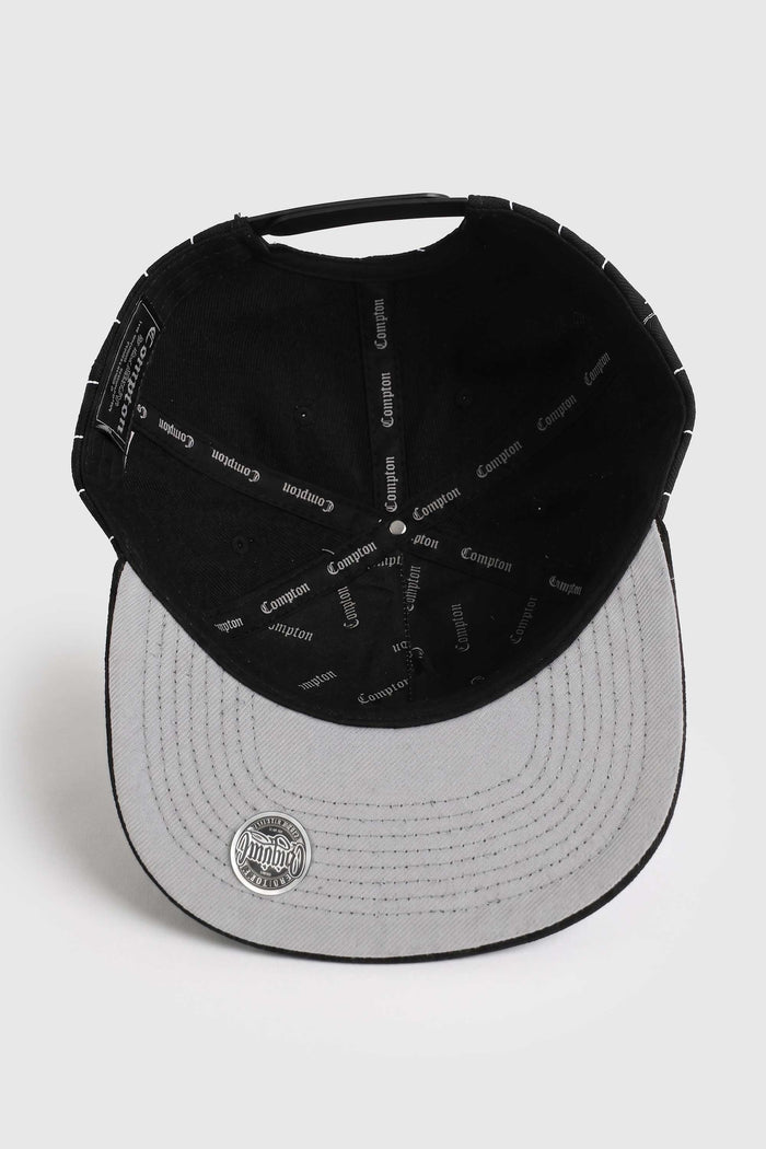 Boné Aba Reta Snapback Compton Clássico Pinstripe Logo - Preto