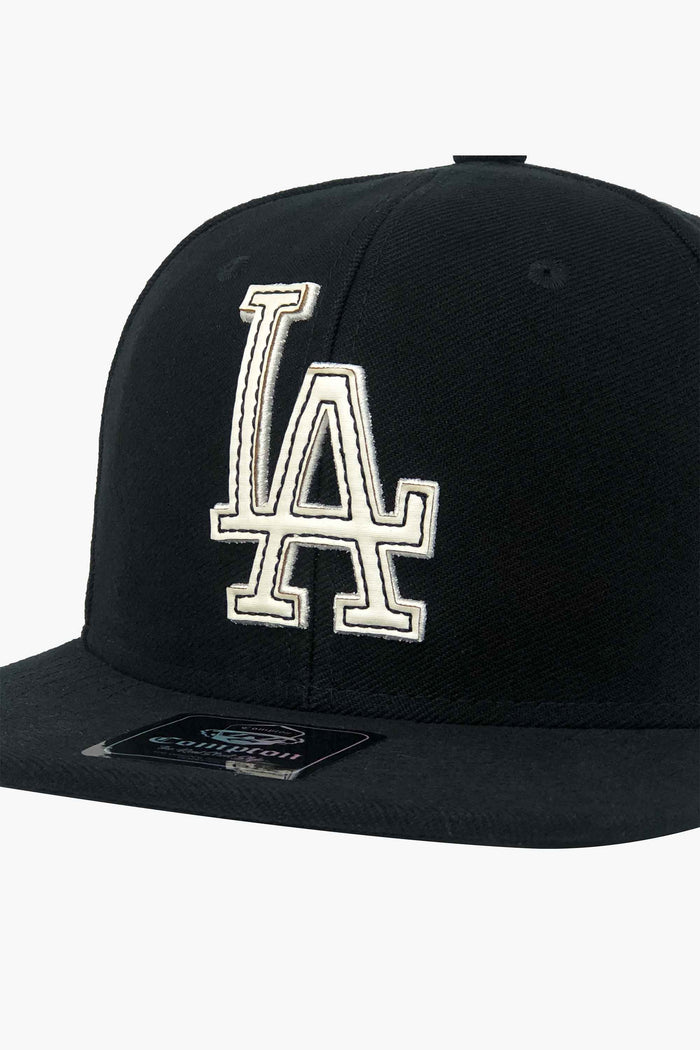 Boné Compton Aba Reta Snapback LA Recorte a Laser Preto - COMPTON