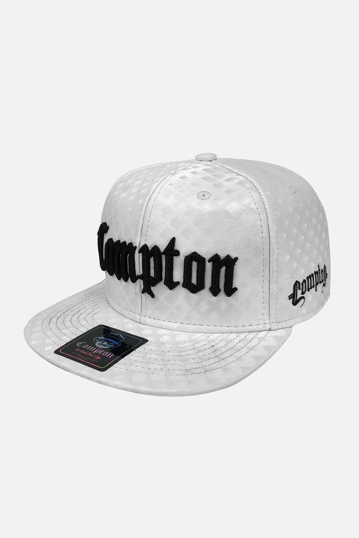 Boné Compton Aba Reta Classic Couro Branco - COMPTON