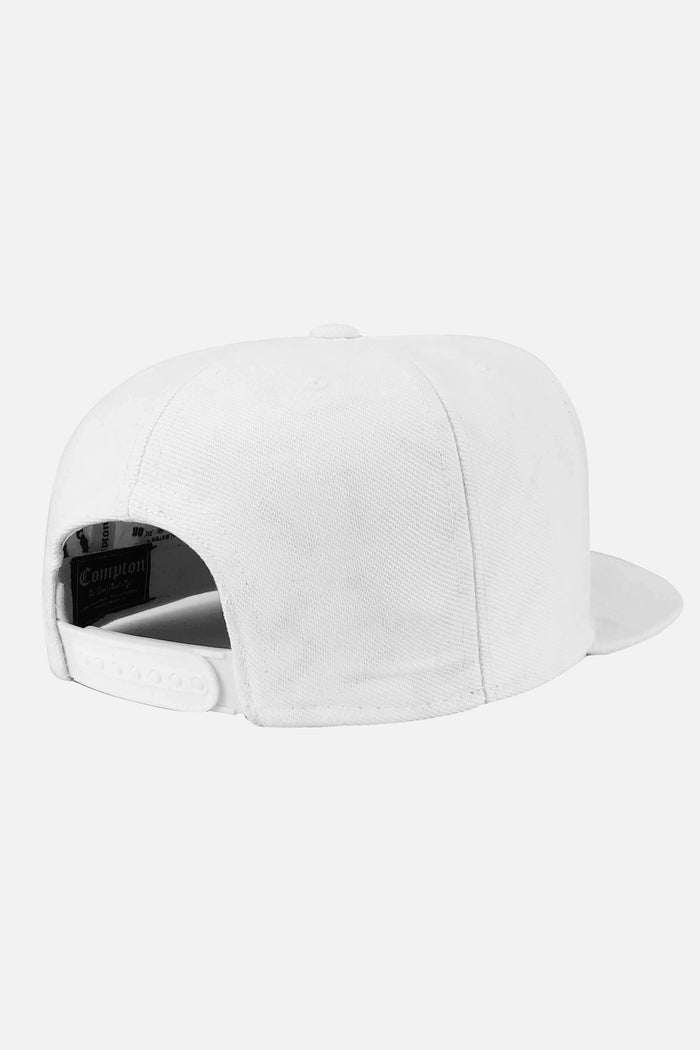Boné Compton Aba Reta Snapback Born And Raised Branco - COMPTON