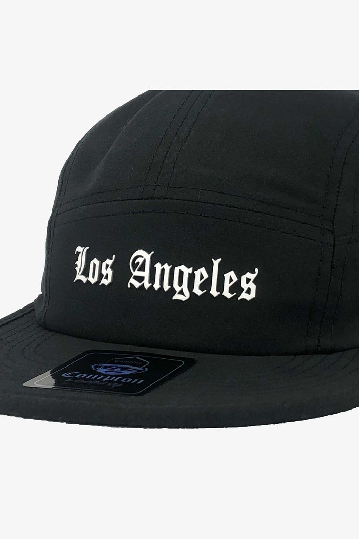 Boné Compton Five Panel Strapback Los Angeles Preto - COMPTON