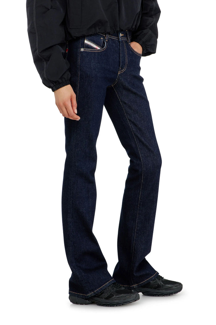 Bootcut Jeans Low Waist 1969 D-Ebbey