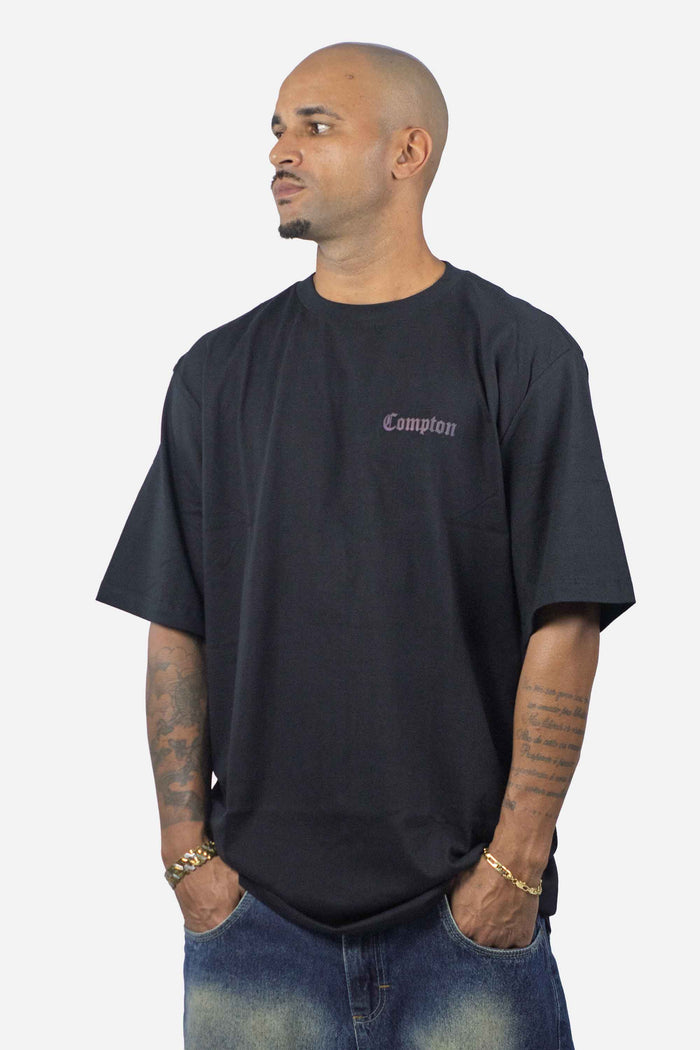 Camiseta Compton Oversized Refletiva Luminous Preta - COMPTON