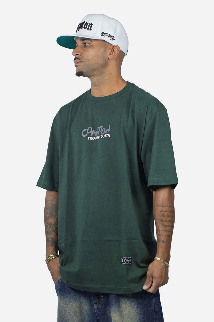 Camiseta Compton Oversized Straigh Outta Verde Militar - COMPTON
