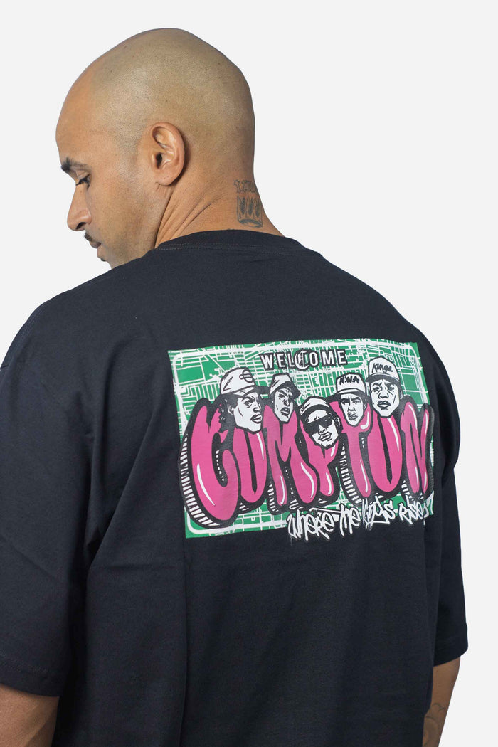 Camiseta Compton Oversized Welcome Preta - COMPTON