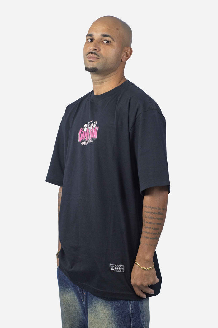 Camiseta Compton Oversized Welcome Preta - COMPTON