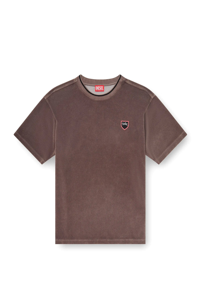 Chenille T-shirt with shield patch