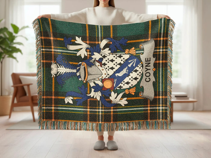 Feature panel for the Coyne 100% cotton woven blanket.