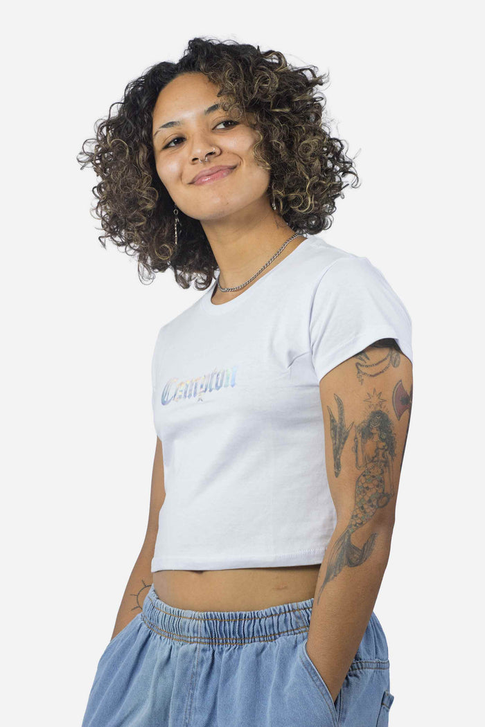 Cropped Compton Logo holográfico Branco - COMPTON