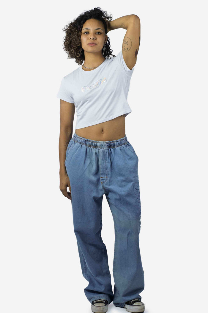 Cropped Compton Logo holográfico Branco - COMPTON