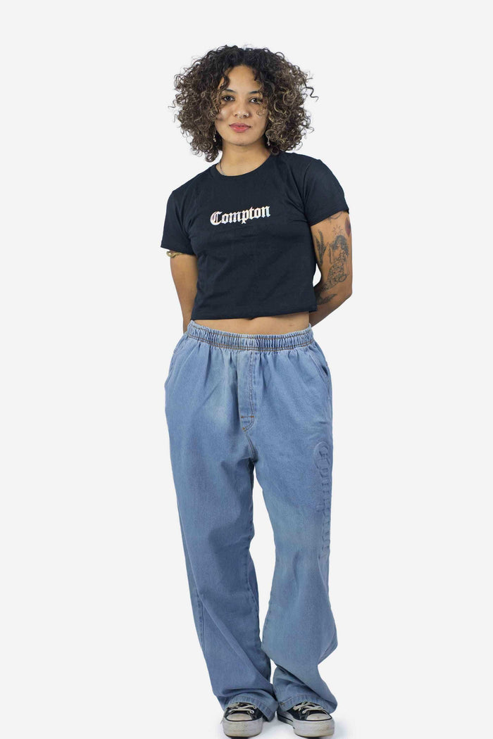 Cropped Compton Logo Holográfico Preto - COMPTON