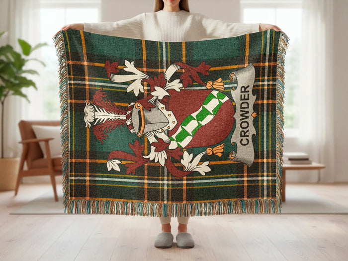 Feature panel for the Crowder cotton woven blanket with fringe.