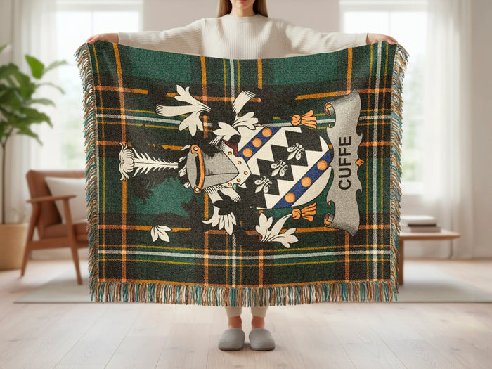 Feature panel for the Cuffe 100% cotton woven blanket.