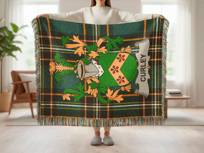 Feature panel for the Curley cotton woven blanket with fringe.