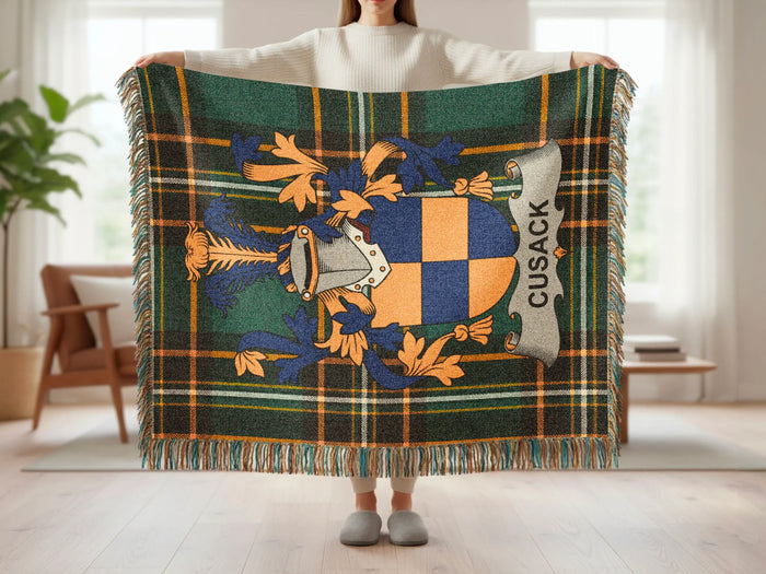 Feature panel for the Cusack cotton woven blanket with fringed edges.