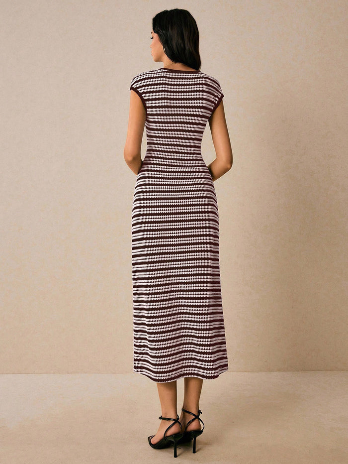 Dahlia Midi Dress - Maroon