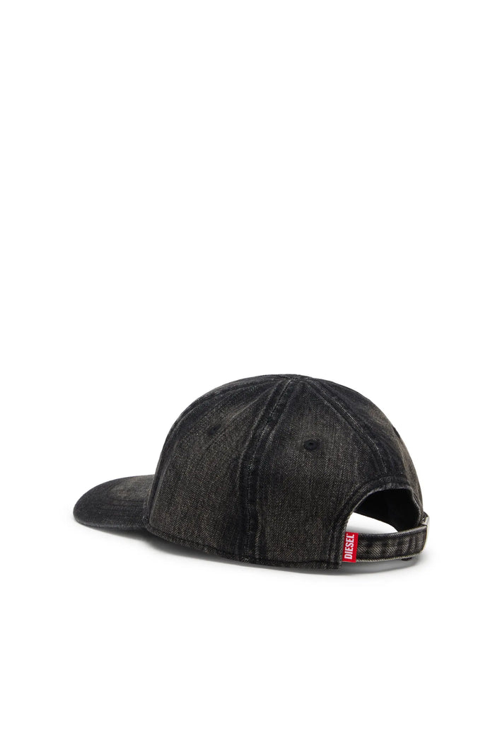 Denim cap with frayed details and embroidered logo