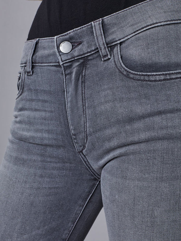 DL1961 Mara Straight Jeans in Overcast Raw