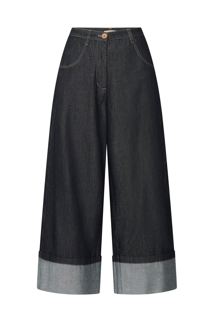 Black wide-leg jeans with a contrasting hem on a white background