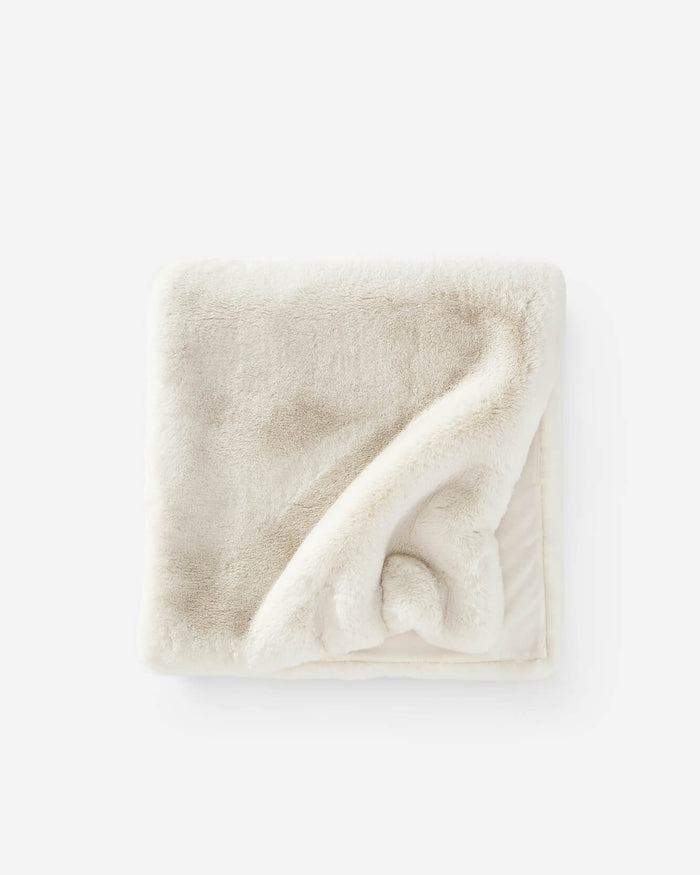 Sunday Citizen faux fur bed runner in white