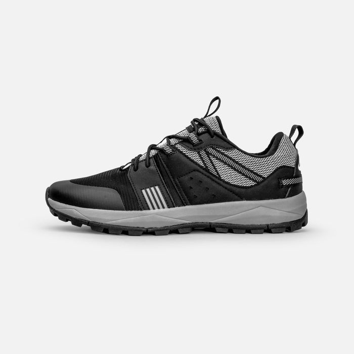 BLACK / 39