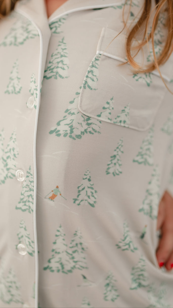 Girl's Button Up Set in Ski Trip
