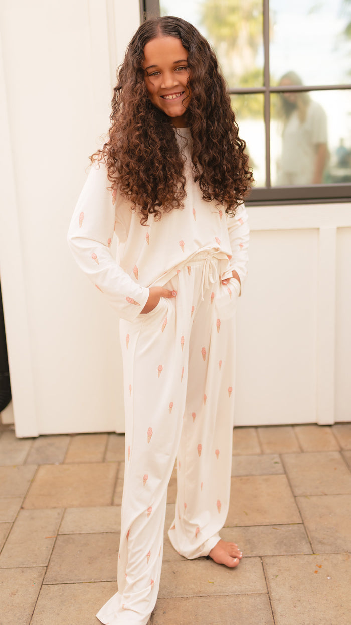 Girl's Long Sleeve and Pants Set in Pink Ice Cream