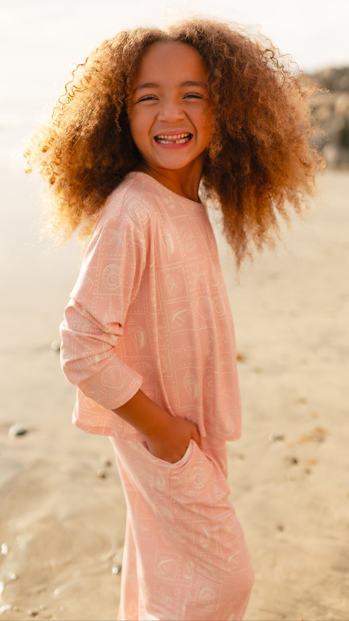 Girl's Long Sleeve and Pants Set in Pink Seashell