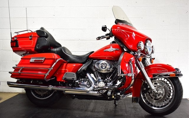Harley Davidson Firefighter Red Basecoat With Reducer Quart (Basecoat Only) Kit