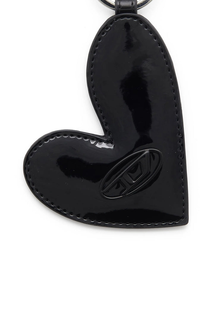 Hear-shape charm with glossy finish