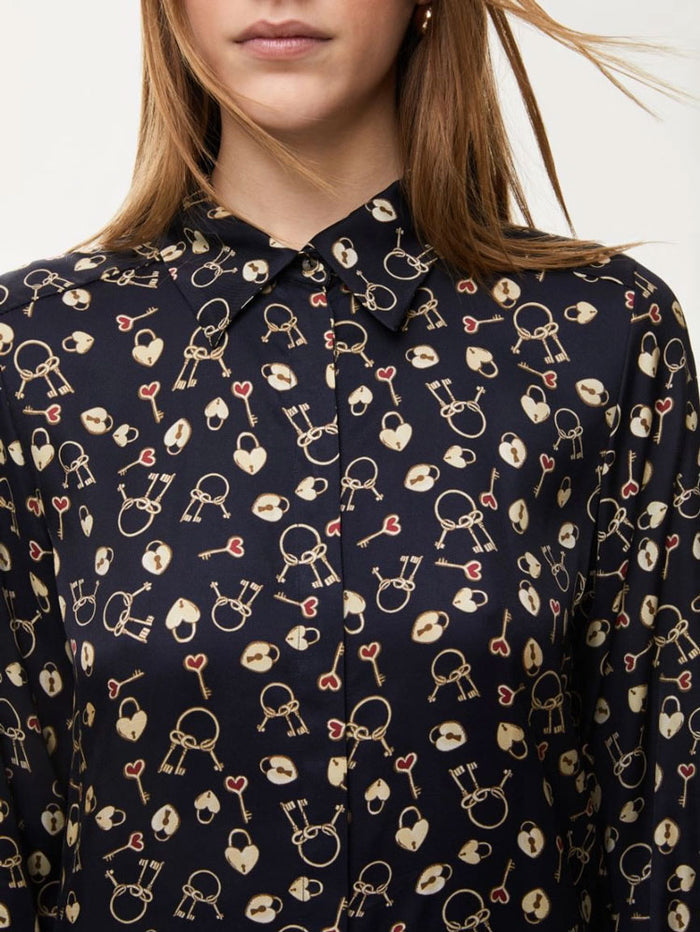 iBlues Teresa Shirt Navy Padlock