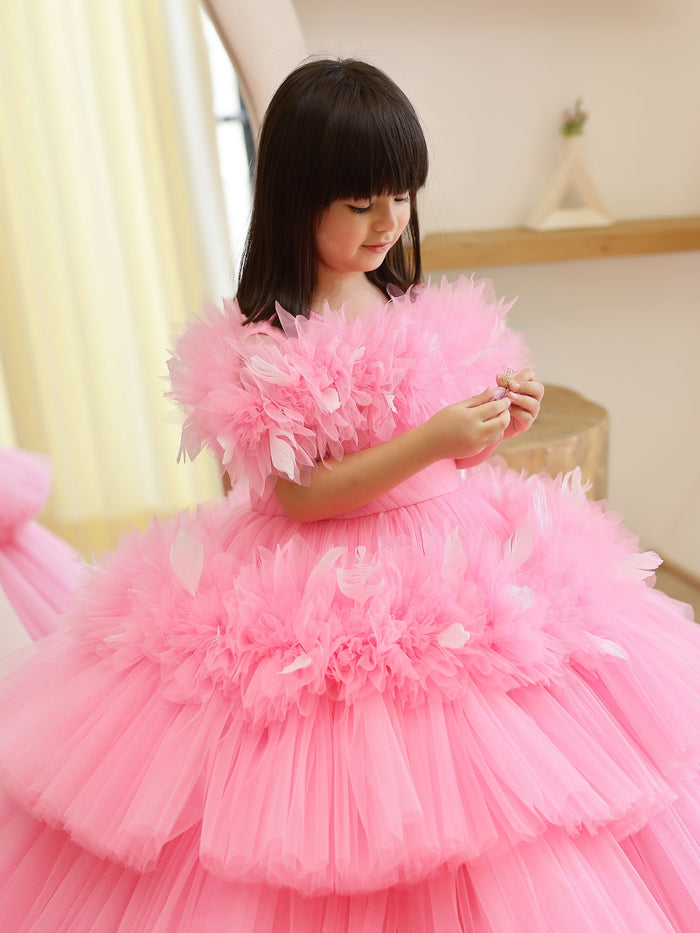 JANYAS CLOSET Princess Dreamer Gown With Feathers And Hair Pin