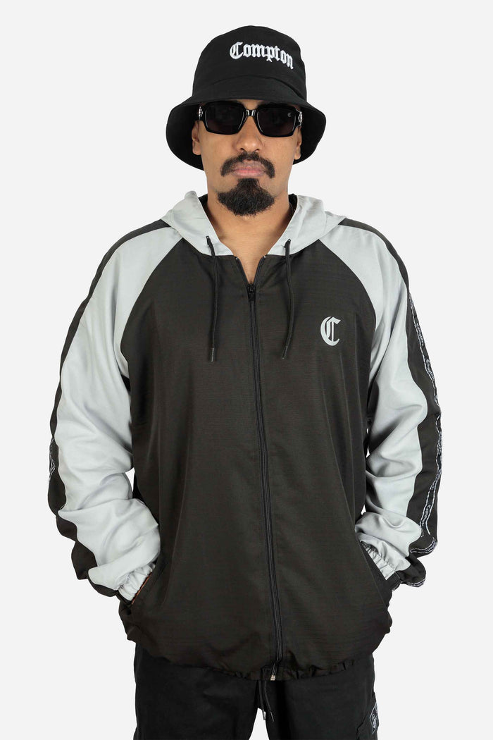 Jaqueta Compton Corta Vento Raglan Preto e Cinza - COMPTON