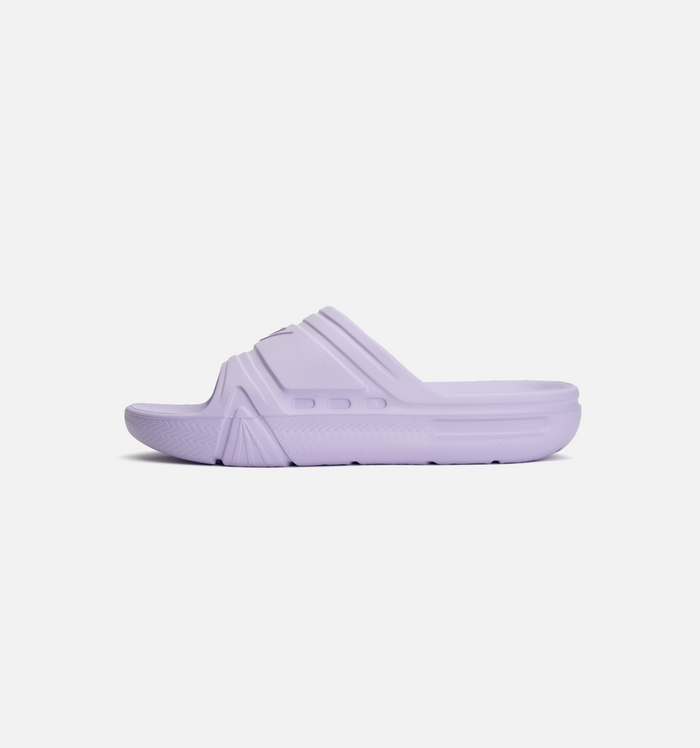 LOUNGE SLIDES BG