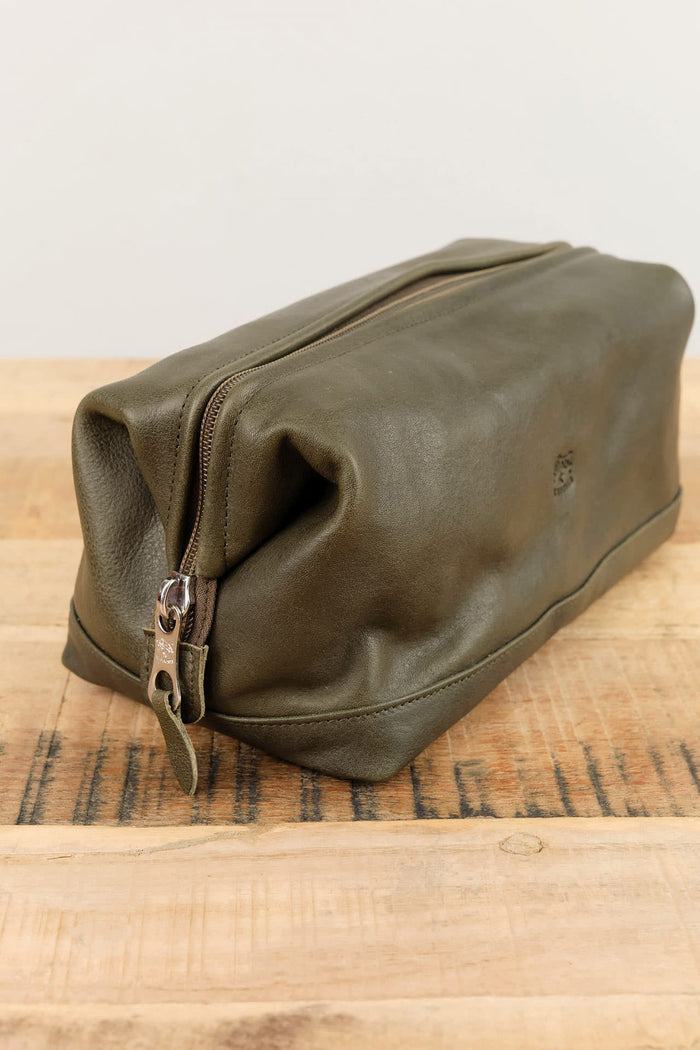 Il Bisonte Accessories Bags Populonia Cowhide Beauty Case in Forest Forest